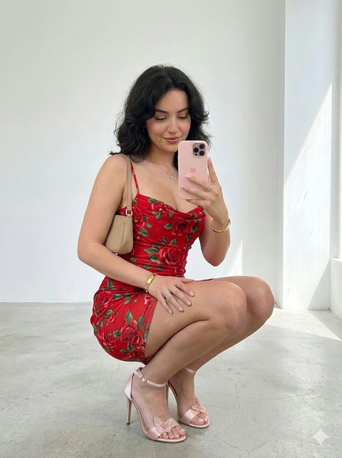 女性自拍照 效果预览